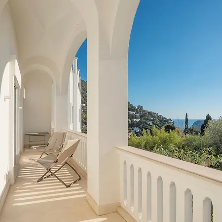 Certis - Villa *
